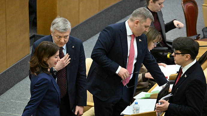 Депутаты поспорили о бумаге