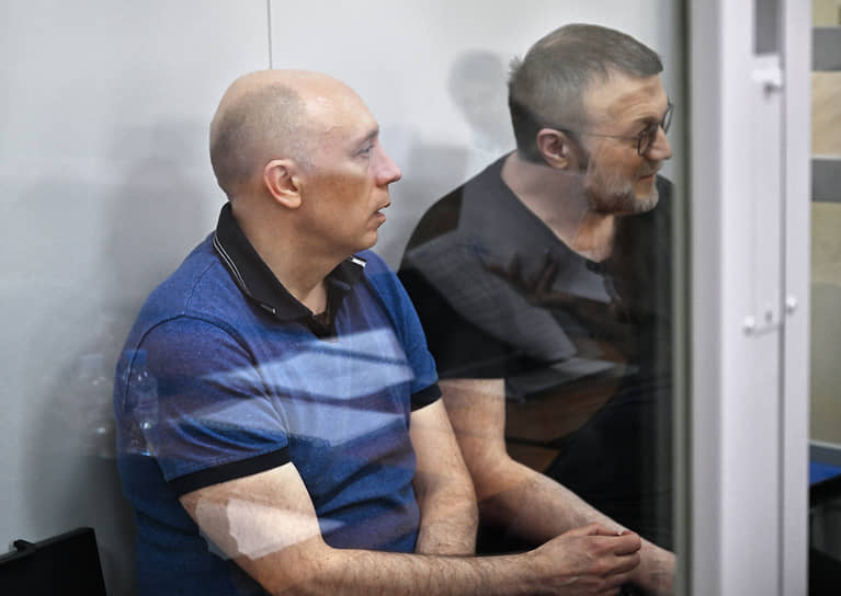 Дмитрий Мурышов (слева) и Дмитрий Нестеренко (справа) вины не признали, но получили внушительные сроки