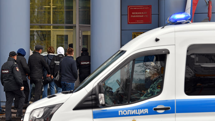 Пиарщик ответил за «Небрехню»