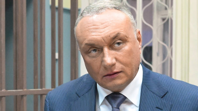 Бывший сенатор поставил на присяжных