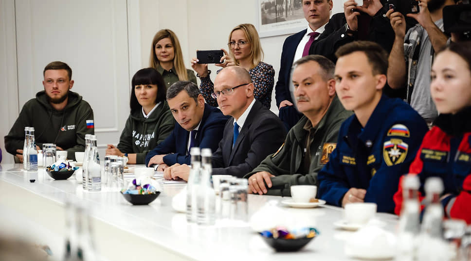 На встрече с волонтерами было многолюдно 