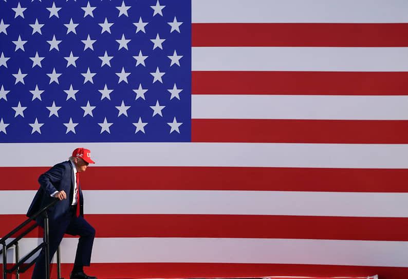 Дональд Трамп пообещал ввести «очень суровые» пошлины на российский экспорт, но через 50 дней и начать поставки оружия Украине, но только на европейские деньги