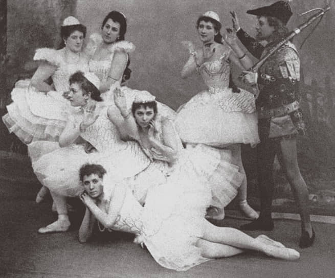 Сцена из балета «Лебединое озеро» в Мариинском театре, 1895 год 