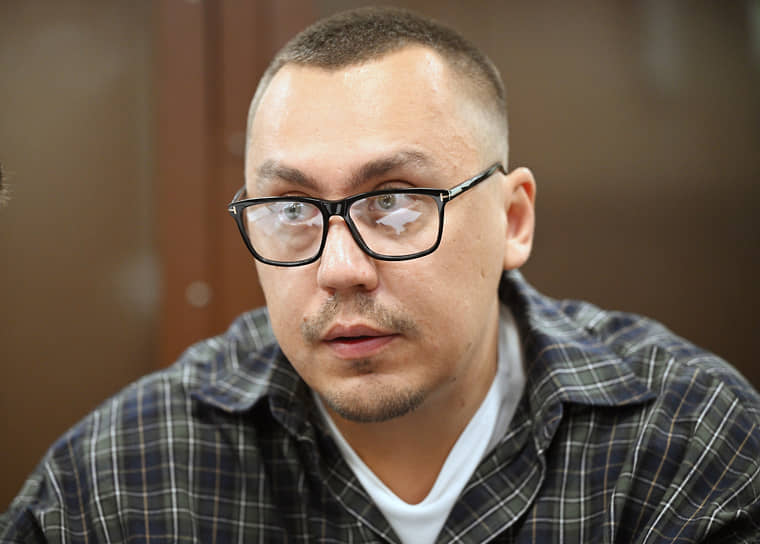 Блогер Дмитрий Портнягин во время заседания суда (июнь 2024 года) 