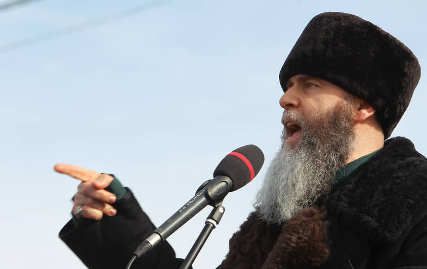 Главный муфтий Чечни Салах Межиев (на фото) указал главному раввину России Берлу Лазару, кого он считает «врагом Аллаха» 