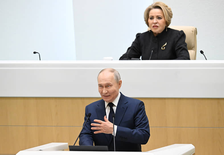 Владимир Путин поблагодарил Валентину Матвиенко и всех сенаторов за «бесценный вклад» в укрепление России