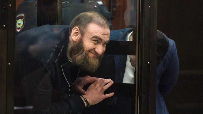 «Черный дельфин» не отпускает
