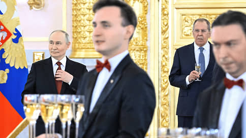 Как посол с послами говоря // Владимир Путин выступил на вручении верительных грамот как посол мира