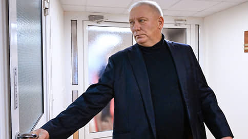 Был бы депутат, а иск найдется // Генпрокуратура требует конфисковать имущество Анатолия Вороновского и Андрея Дорошенко