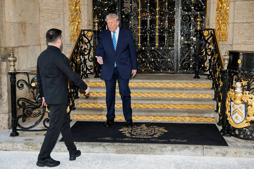 Президент Украины Владимир Зеленский (права) и президент США Дональд Трамп 