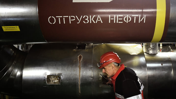 С пустотой в танкере