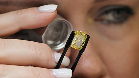 Огранка показала каратный рост // Бриллиантов в мире производится все больше, цена их не растет