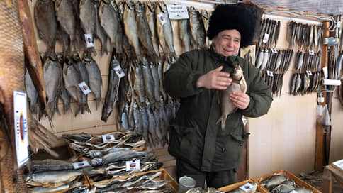 Рыбке не хватило пива // Российские потребители стали меньше есть соленые закуски