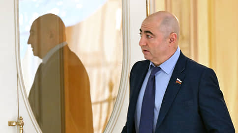 Нижегородский сенатор нашел дела поважнее // Александр Вайнберг оставил Совет федерации ради работы в зоне спецоперации