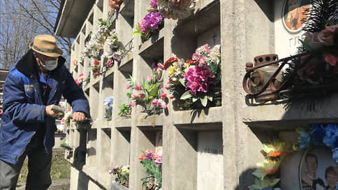 Места для захоронения урн в стенах скорби станут в Подмосковье платными