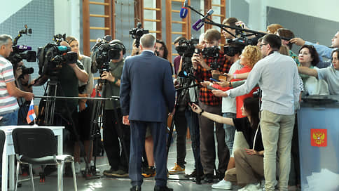 Власть без провожатых // Госорганы стали меньше тратить на информационное сопровождение в СМИ