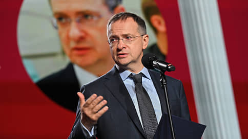 Украина низкого давления // С чем поедут в Женеву участники трехсторонних мирных переговоров