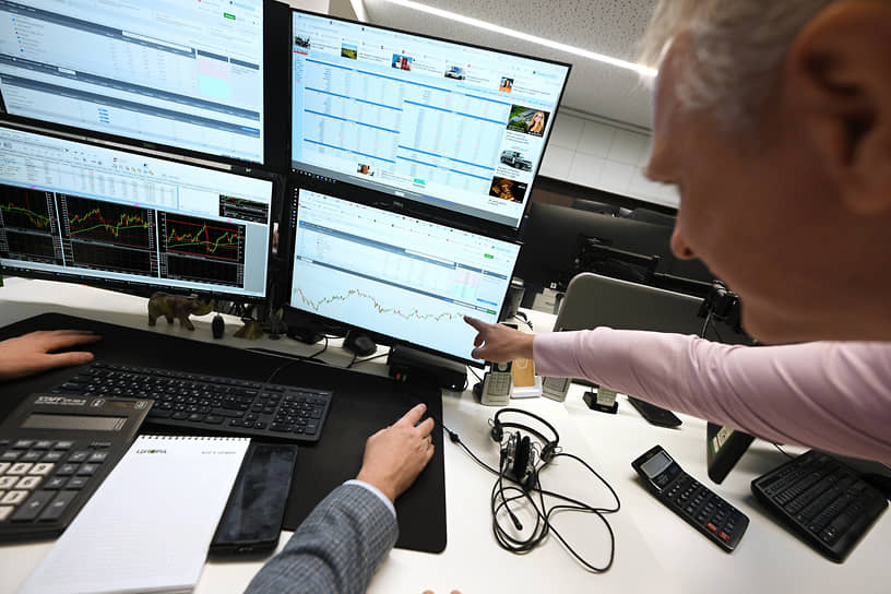 Инвестбанки поработали с долгом