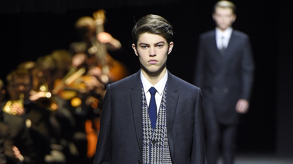 Показ коллекции Dior Homme сезона "осень-зима 2015/16" 
