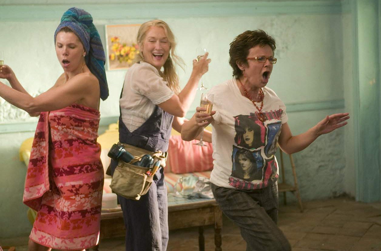 Кадр из фильма «Мамма Mia!» (2008) 
