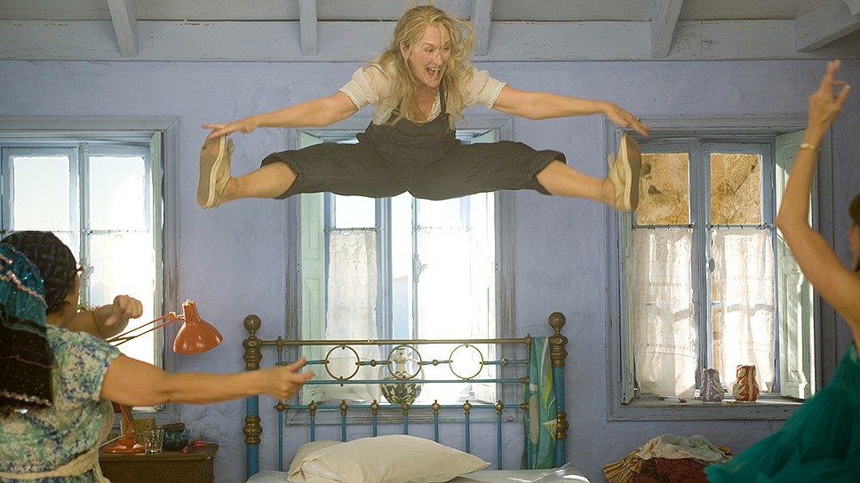 Кадр из фильма «Мамма Mia!» (2008) 