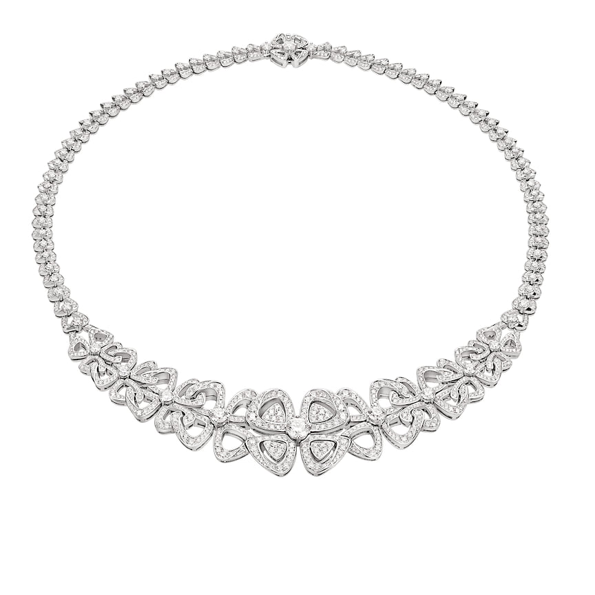 Bvlgari, колье Fiorever, белое золото, бриллианты
