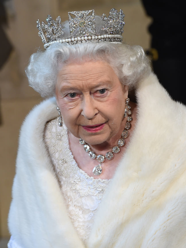 Королева Елизавета в тиаре State Diadem на открытии Парламента, 2015 год