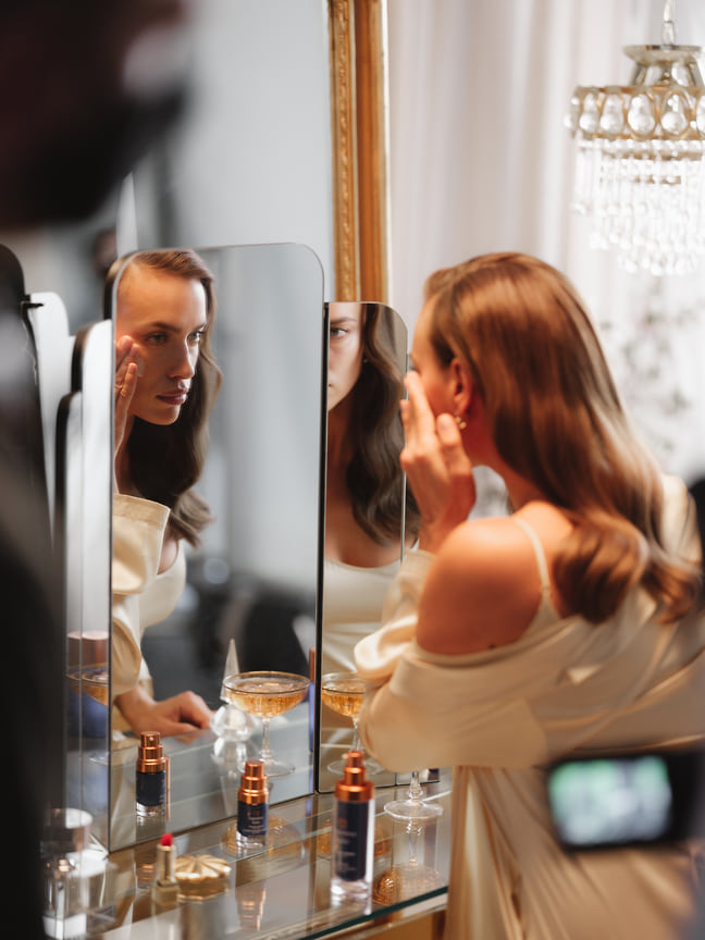 Съемки рекламной кампании бренда Augustinus Bader с участием модели Ирины Шейк 