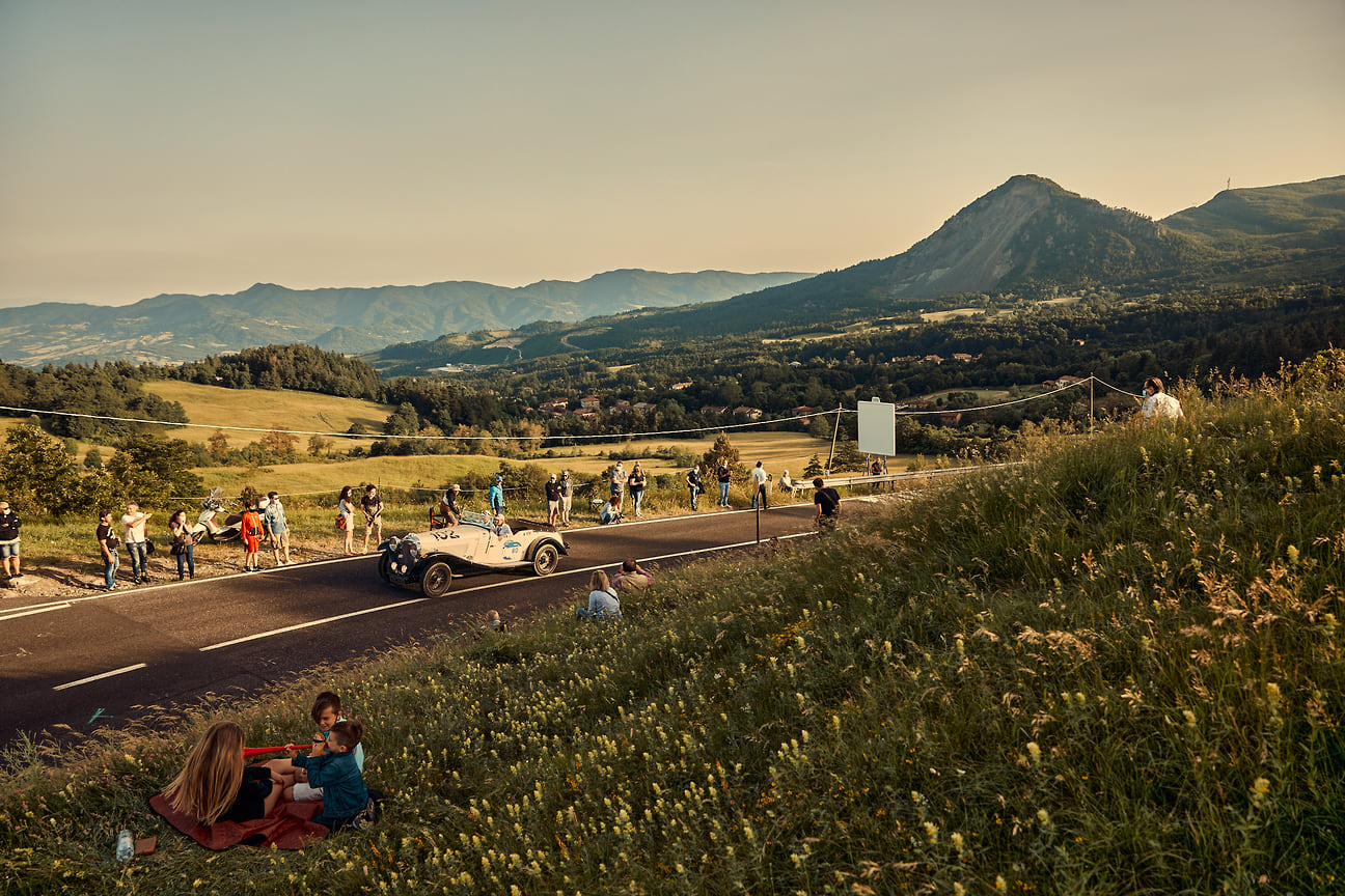На маршруте Mille Miglia 2021 года. Перевал Ратикоза