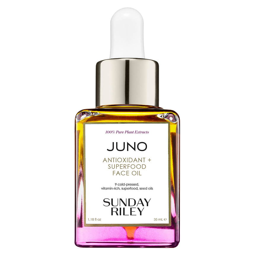 Sunday Riley, масло Juno Superfood + Antioxidant для сияния обезвоженной кожи, увлажняет и восстанавливает гидролипидный барьер. В состав входит смесь органических масел семян суперфудов: ежевики, черники, клюквы, малины, дикой моркови, черного тмина, винограда и брокколи.