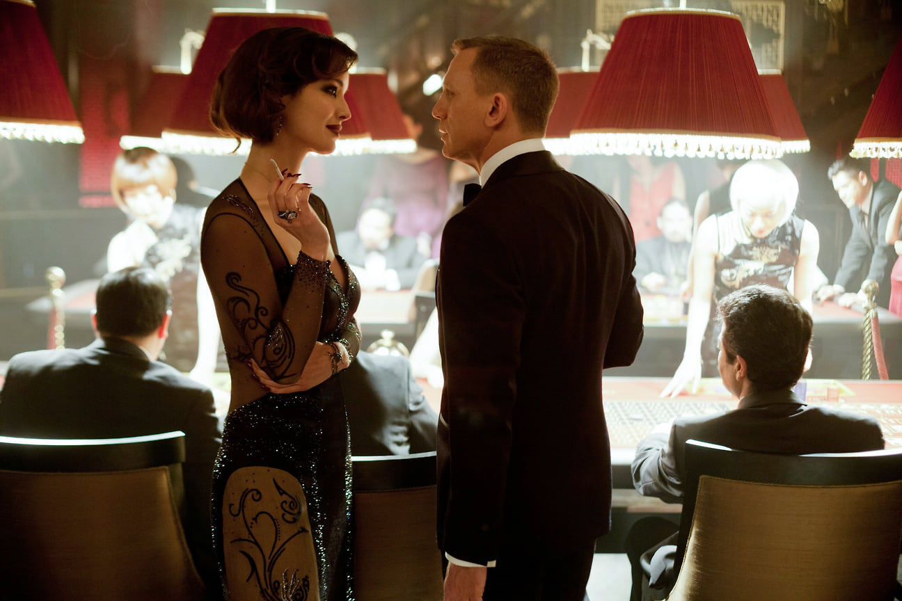 Беренис Марло и Дэниел Крейг в фильме «007: координаты Скайфолл», 2012 