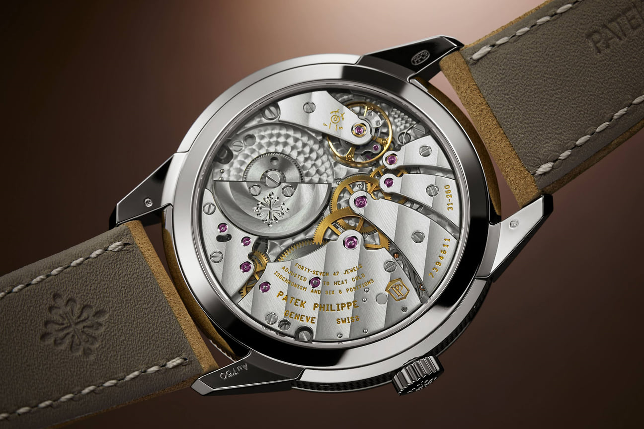 Часы Patek Philippe Ref. 5326G-001 Annual Calendar Travel Time 