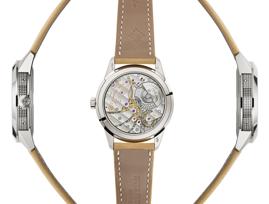 Часы Patek Philippe Ref. 5326G-001 Annual Calendar Travel Time 