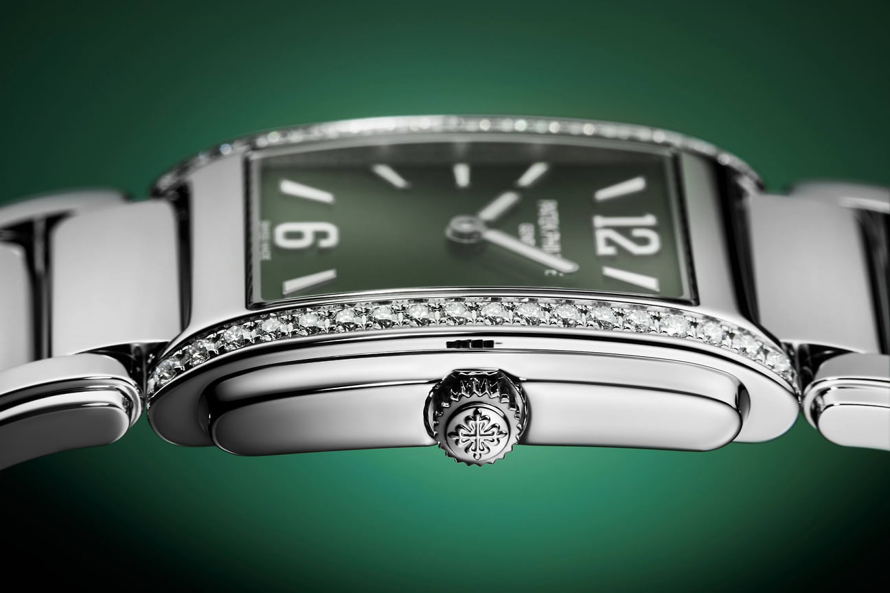 Часы Patek Philippe Twenty~4 Ref. 4910/1200A-011 