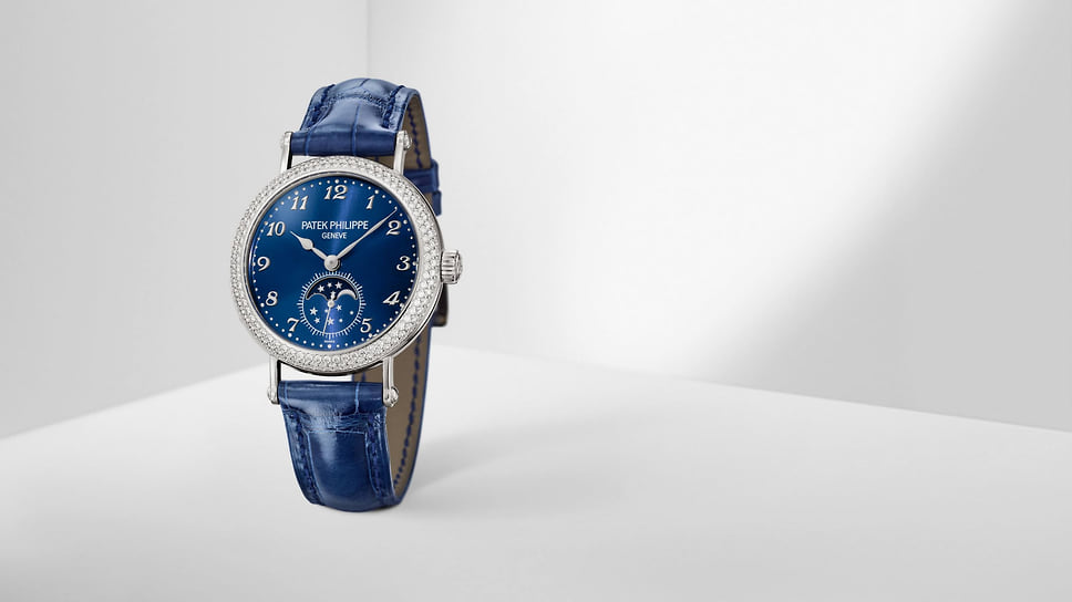 Часы Patek Philippe Ref. 7121/200G-001 Moon Phases 