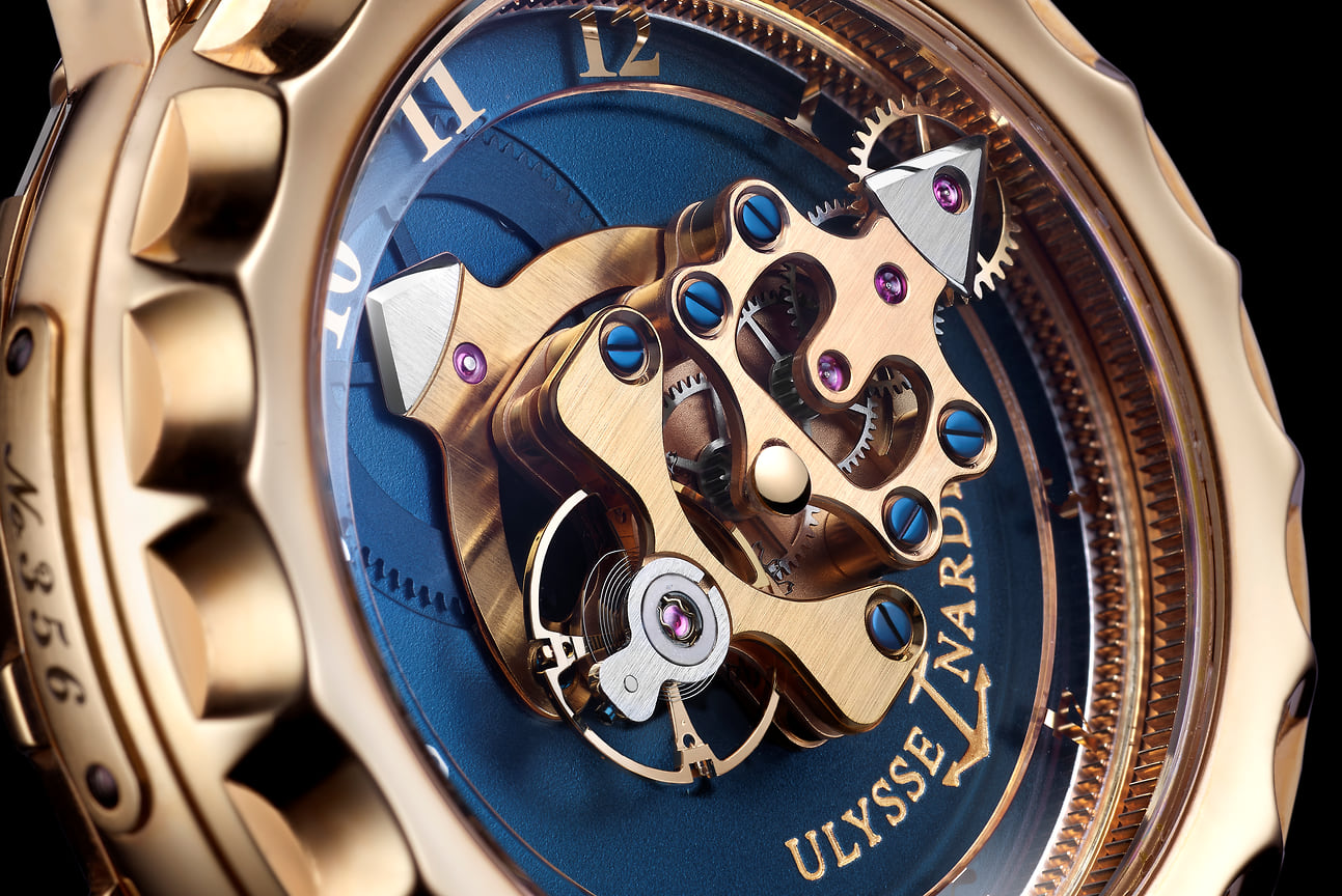 Часы Ulysse Nardin Freak 2001 года 