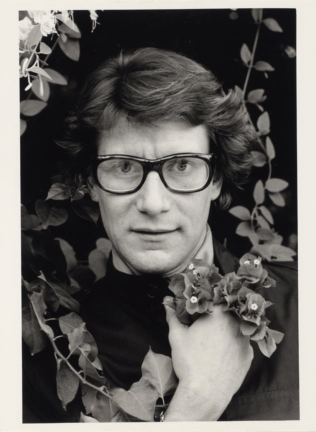 Ив Сен-Лоран в саду Дар-эс-Саада, Марракеш, 1976 год 