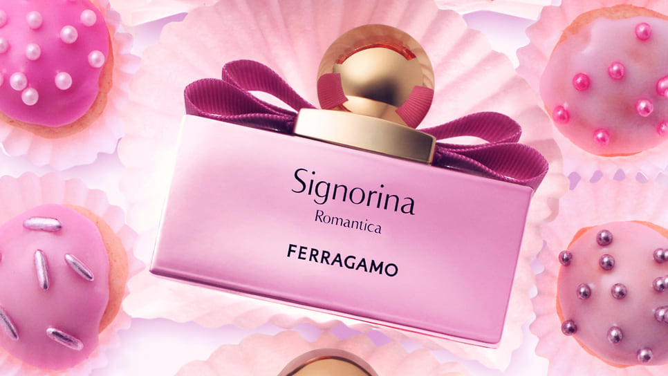 Salvatore Ferragamo, женский аромат Signorina Romantica. Ноты: ром, черная смородина, лимон, цветок апельсина, печенье, нероли, амбра, ваниль, мускус, сандал, бензоин 