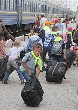 Изменения в налоговом законодательстве позволили государству переложить финансовую нагрузку, связанную с организацией детского отдыха, на плечи родителей