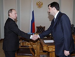 Для подготовки беспрецедентно жестких поправок в законы Александру Нерадько (справа) хватило устного поручения Владимира Путина