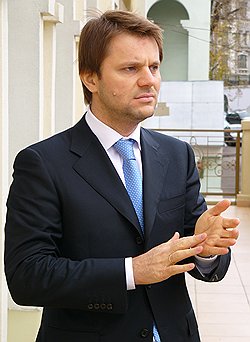 Александр Пугач: «Компании финансовой отрасли первыми встретили кризис, причем удар по ним был очень сильным» 