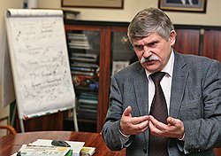 Магистр игры «Что? Где? Когда?» мэр Троицка Виктор Сиднев занялся инновационным бизнесом еще в начале 90-х