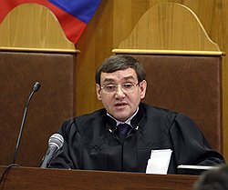 Насколько либеральнее стало уголовное законодательство, бизнес уже в ближайшее время узнает от судьи Виктора Данилкина