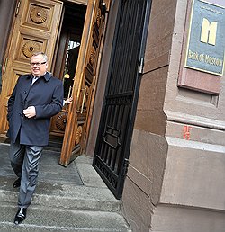 За красивым фасадом нового приобретения ВТБ Андрей Костин обнаружил проблемы на сотни миллиардов 