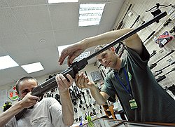 С 1 июля ношение и использование спортивного пневматического оружия запрещено тем, у кого нет на это специального разрешения