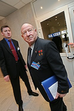 Космонавт Алексей Леонов взял на себя благотворительное направление Альфа-банка