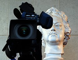 Пользователи интернета опасаются, что присматривающее за СМИ государево око будет заодно следить и за ними  