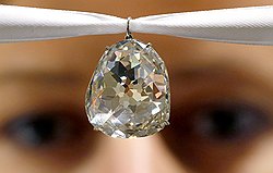 $9,7 млн отдал на Sotheby's анонимный покупатель за знаменитый бриллиант Beau Sancy, которым четыре столетия владели европейские монархи