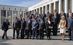 Владимир Путин командует построением правительства вне зависимости от занимаемой должности 