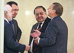 Умение избегать конфликтов отличает Владимира Евтушенкова от многих представителей крупного российского бизнеса  